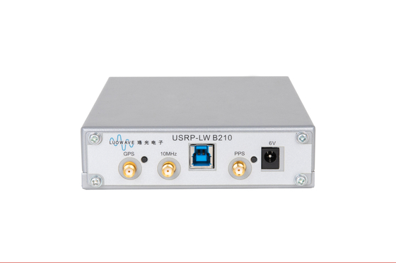 Uniwersalne oprogramowanie peryferyjne radiowe 56 MHz USRP B210