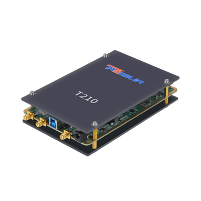Ettus USRP B210 Kompatybilny, ArtixTM 7 100T FPGA, AD9361 RF 70 MHz-6 GHz, 56 MHz BW Każdy, 2 kanały USRP Oprogramowanie zdefiniowane urządzenie radiowe
